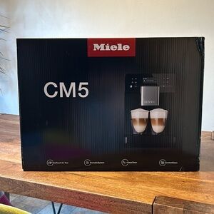 NIB Míele CM5300 Espresso Machine ☕️
